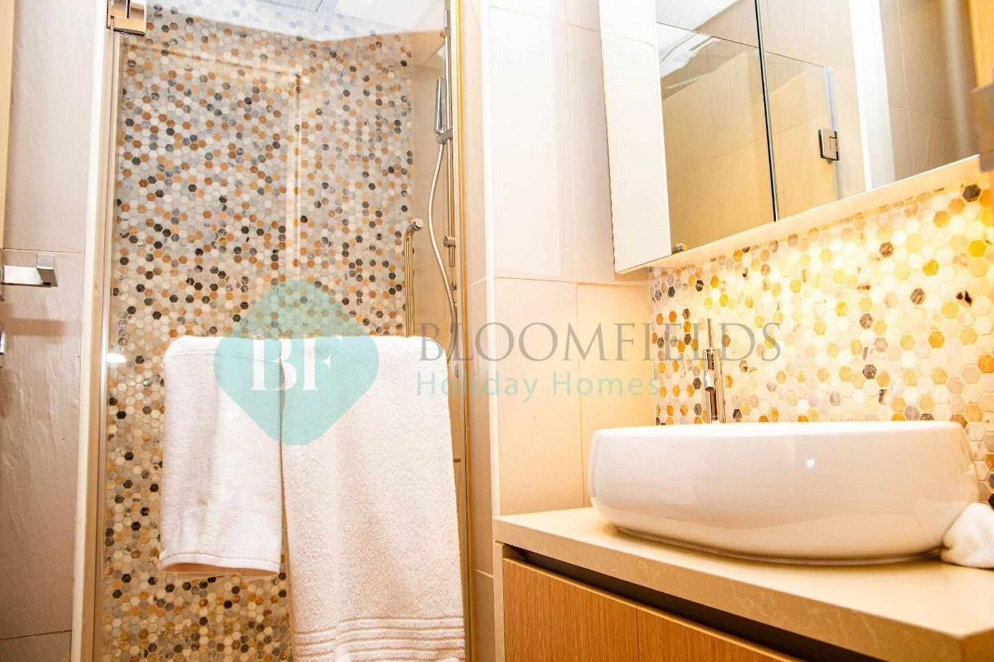 Bloomfields Mayan 3br Access Yas Island Apartment