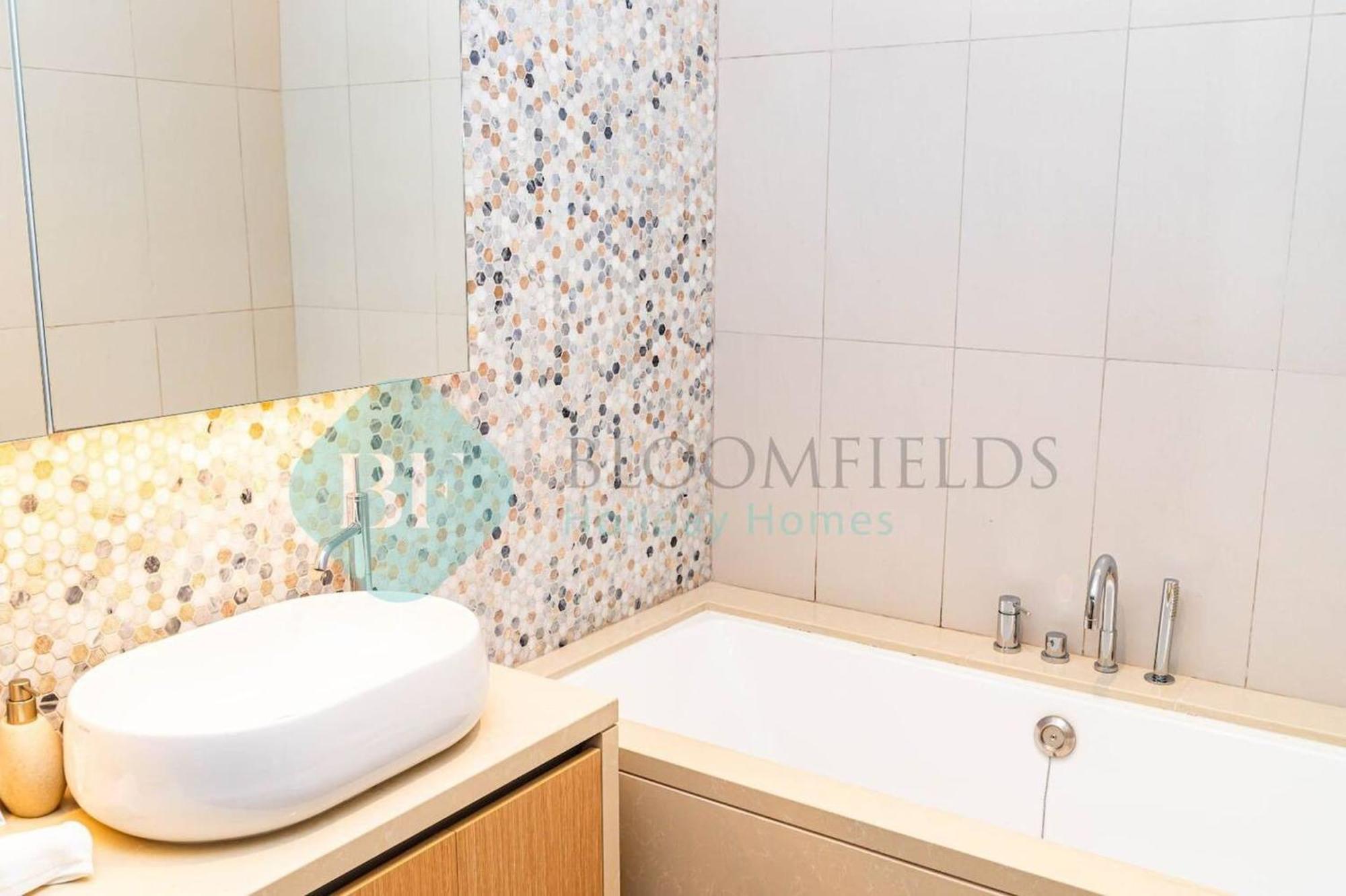Bloomfields Mayan 3br Access Yas Island Apartment *